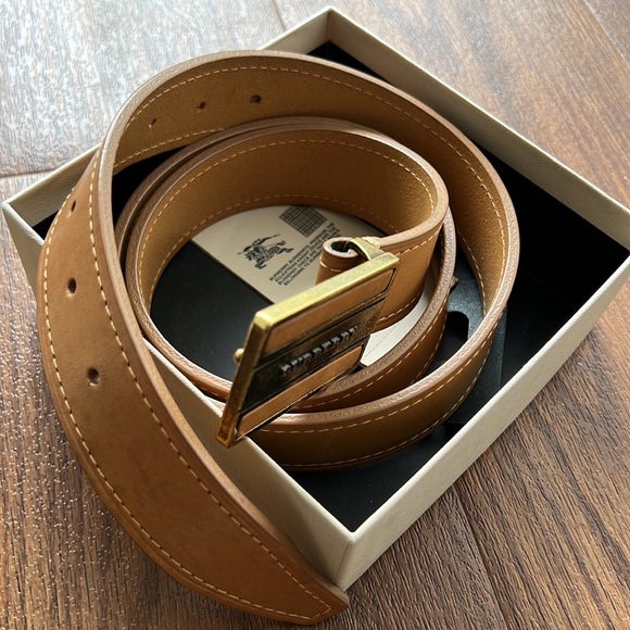 Rarely used Burberry belt for men size 100 cm - Picture 3 of 8